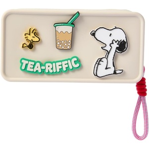 MINISO Snoopy Makeup Bag Travel Cosmetic Bag, Silicone Waterproof Make Up Organizer Pouch for Purse, Cute Toiletry Bag for Travel Essentials Skincare Brushes Birthday Gift for Women Teen Girls(Off White)